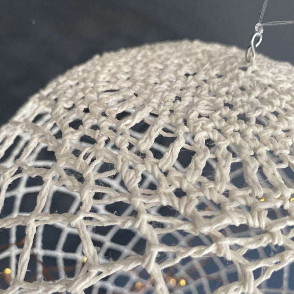 Ballon en crochet lumineux écru Grand modèle