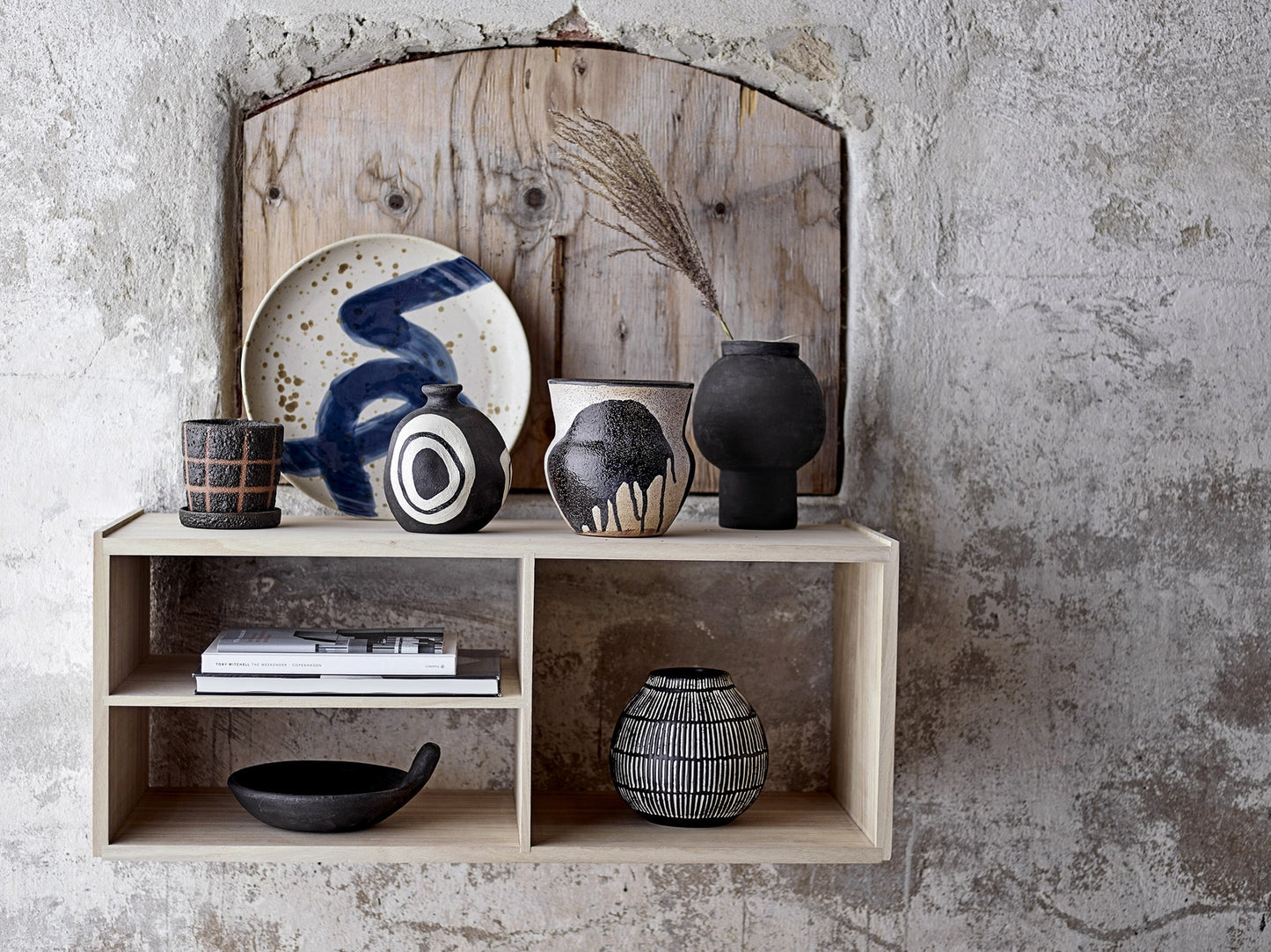 Vase noir & blanc graphique