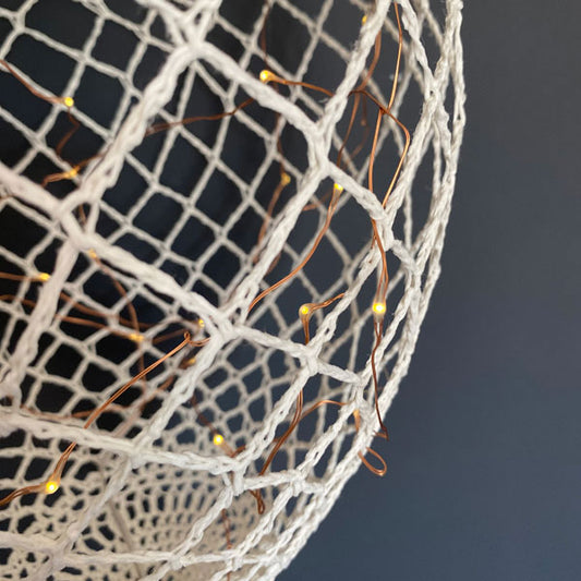 Ballon en crochet lumineux écru Grand modèle