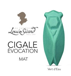 Grande cigale artisanale en faïence, couleur Vert d'eau