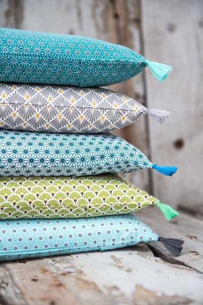 Coussin lavande vert d'eau, artisanat français 20x40cm