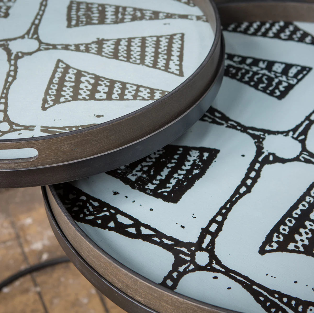 Plateau rond Ethnicraft gris bleu Ø 61cm