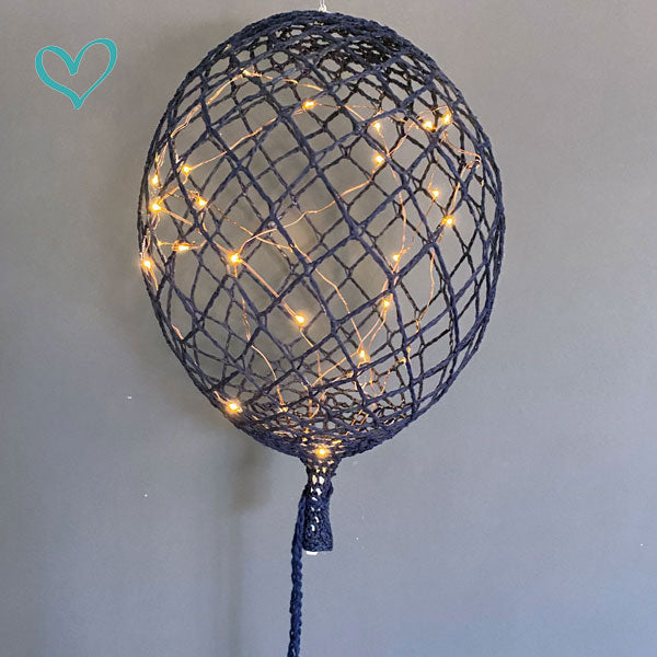 Ballon en crochet lumineux bleu marine Petit modèle